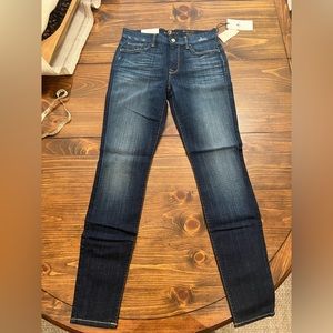 Seven 7 for all Mankind super skinny jeans size 27